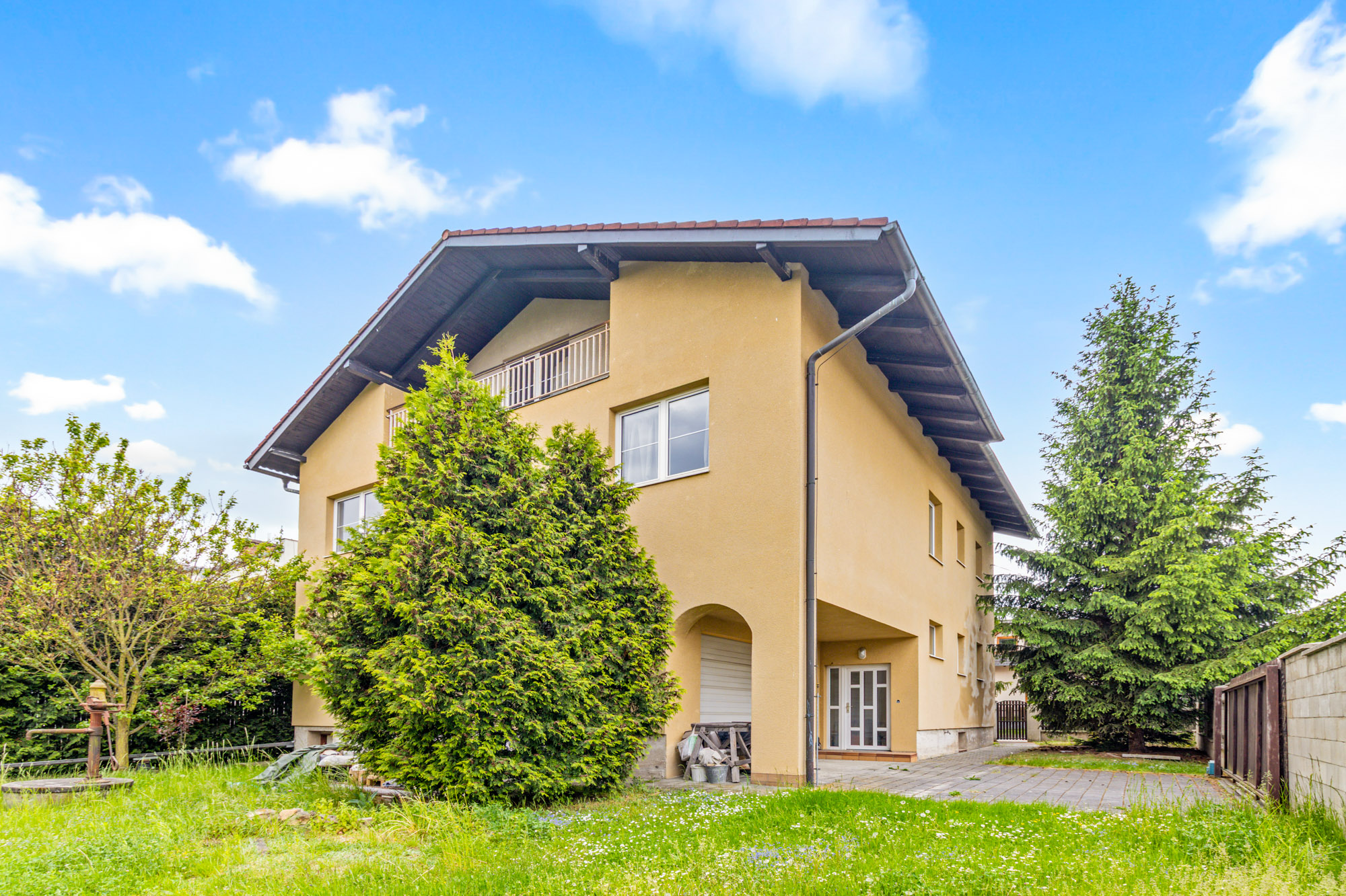 Dům s potenciálem další výstavby Praha 4 Kunratice