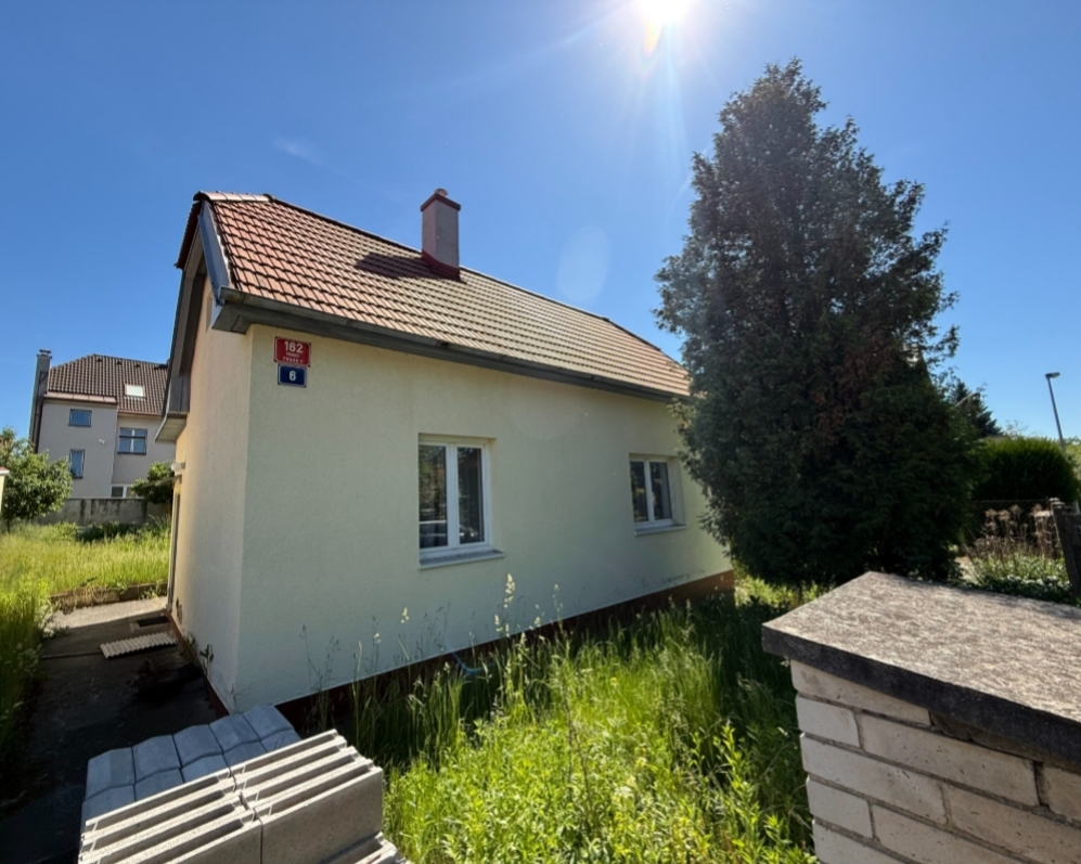 Dům Písnice- Mnoho zájemců, ale vybírali jsme dobře. Majitel spokojen